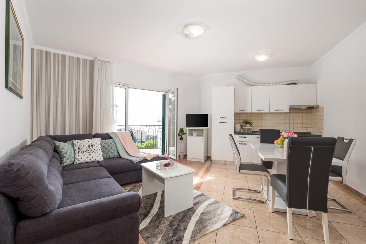 Summer Breeze Apartment With A Pool Abbazia Esterno foto