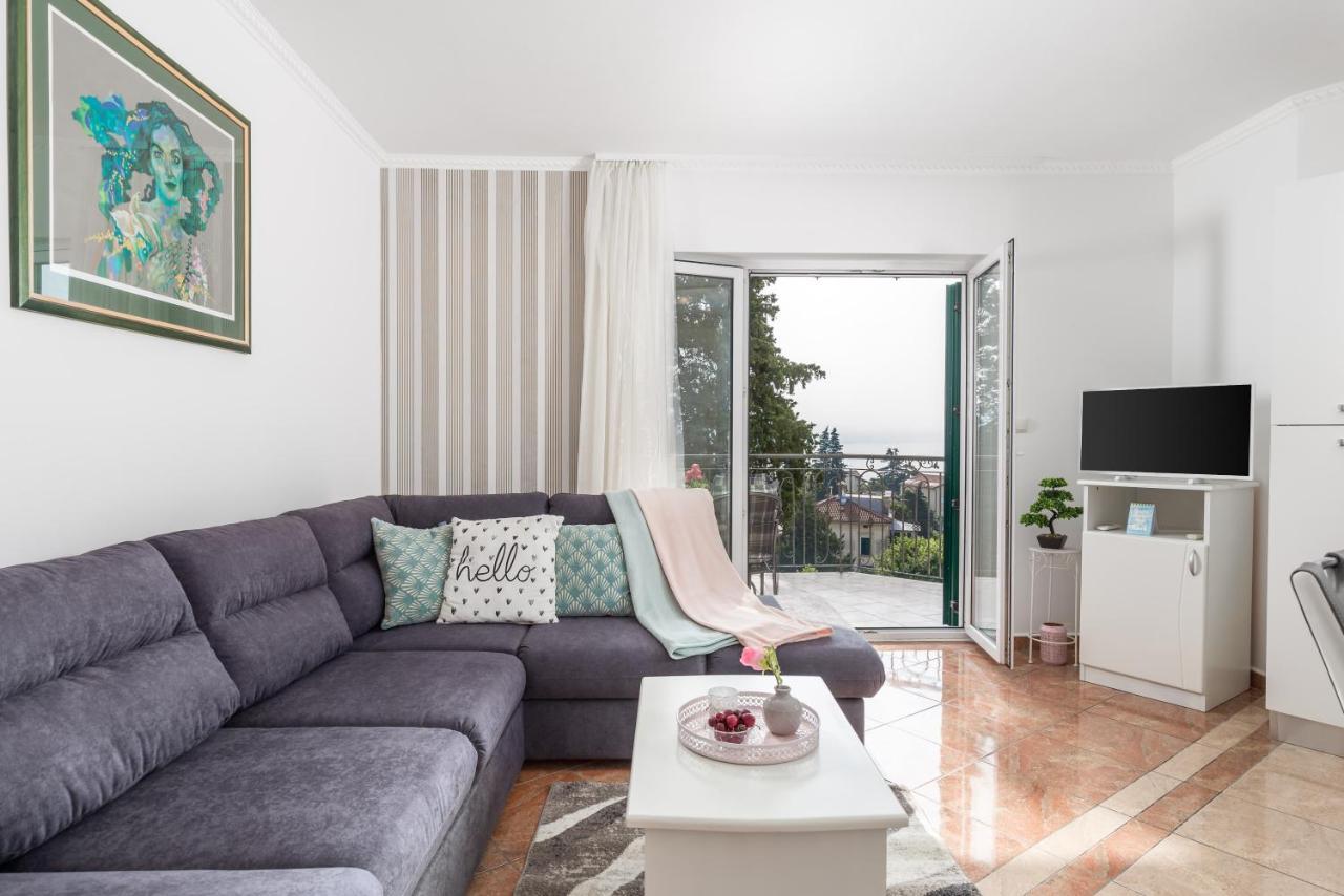 Summer Breeze Apartment With A Pool Abbazia Esterno foto