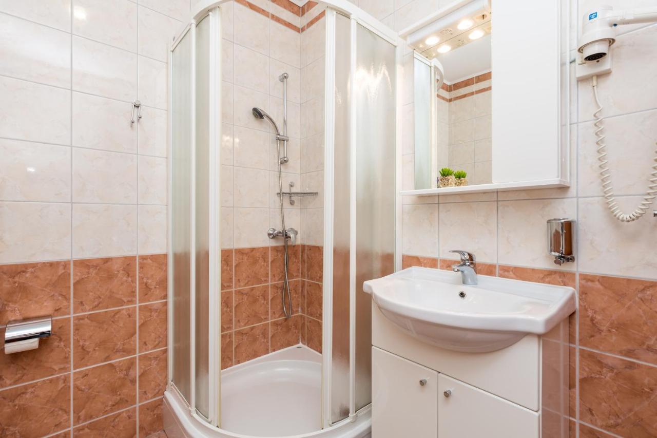 Summer Breeze Apartment With A Pool Abbazia Esterno foto